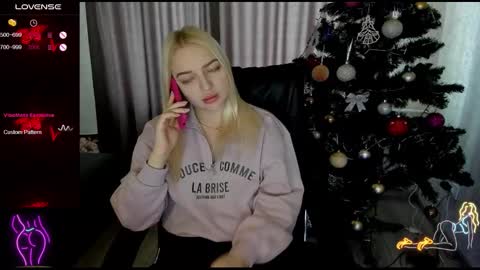 Snapshot of stella__cox chatting on 01.17.26 Stella Cox online show from 01.17.26