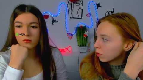 Snapshot of stella_flower chatting on 02.22.26 stella_flower online show from 02.22.26