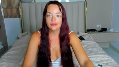 Snapshot of stellaa_queen chatting on 06.26.26 stella online show from 06.26.26