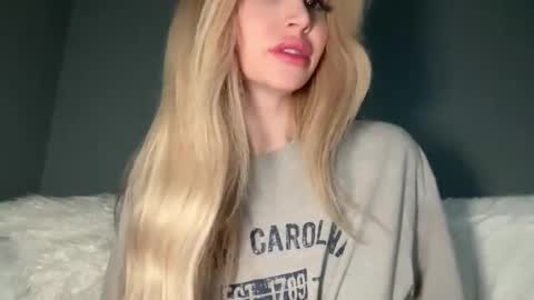 Stella Bella online show from 01.31.25