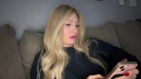 Stella Bella online show from 02.09.25