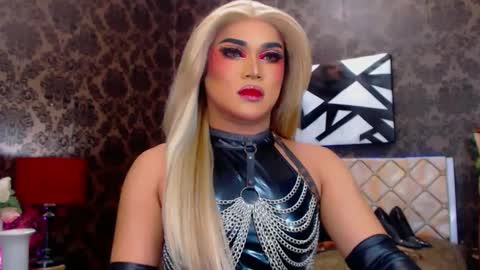 CALL ME STELLA online show from 02.26.25