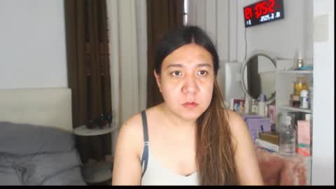 Snapshot of stellahugets chatting on 06.18.26 Stella online show from 06.18.26