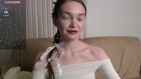 Snapshot of stellapayne chatting on 04.19.26 stellapayne online show from 04.19.26