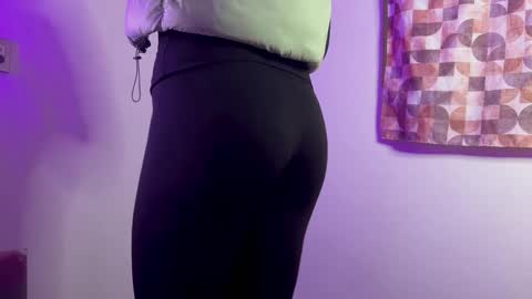 Stellaph online show from 12.18.25