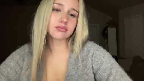 stellaraexox online show from 11.13.25