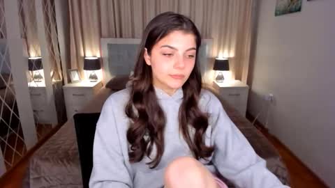 StellaRainbow online show from 04.11.26