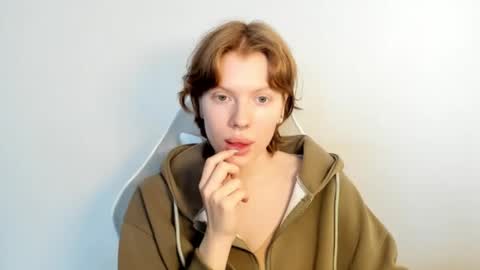 S T E L L A online show from 02.03.26