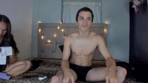 Stepcouple   online show from 01.30.25