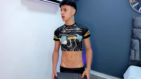 Stephane Rouss online show from 11.15.25