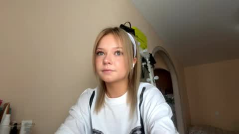 k-k-k-Kate online show from 03.30.26