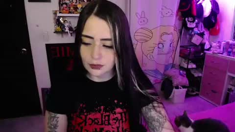 Snapshot of stephani_rousso chatting on 07.12.26 joha cosmo online show from 07.12.26