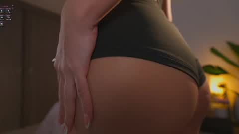 Snapshot of stephania_let chatting on 04.29.26 stephania_let online show from 04.29.26