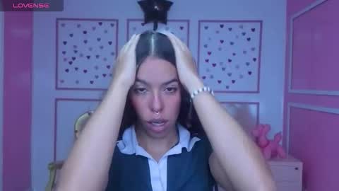 Stephania online show from 11.04.25