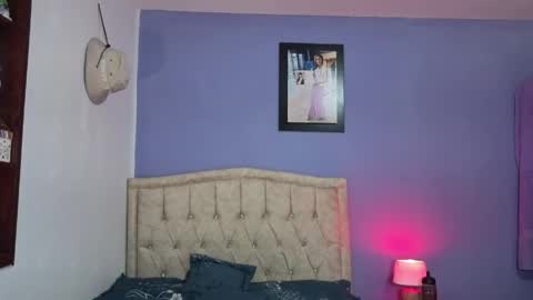 Stephania online show from 04.08.26