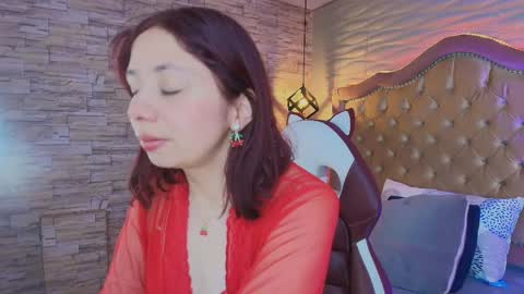 Snapshot of stephaniesun_ chatting on 05.12.26 Stephaniesun online show from 05.12.26