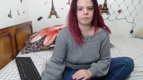 Stephanie   online show from 02.04.25