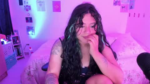 Stephanie  online show from 12.23.24