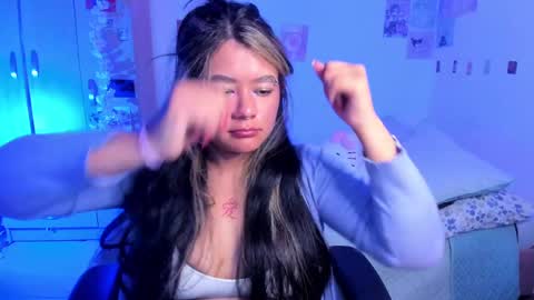 Stephanie  online show from 03.05.25