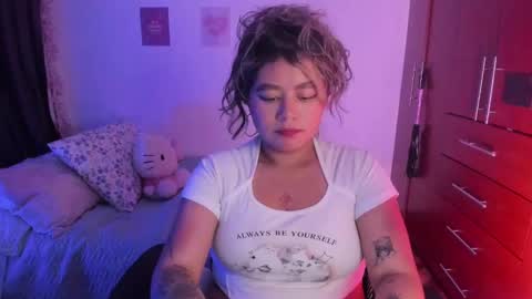 Stephanie  online show from 10.13.25