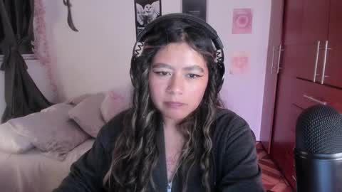 Stephanie  online show from 12.18.25