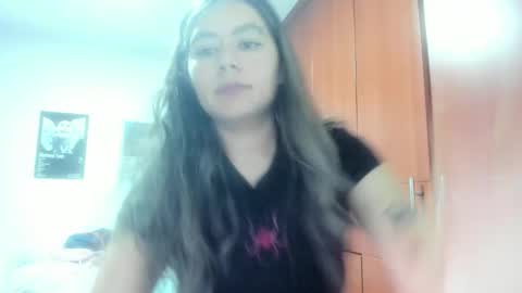 Stephanie  online show from 12.23.25