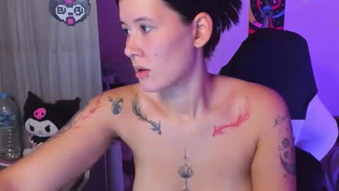 Stephany  independient model  online show from 09.28.25