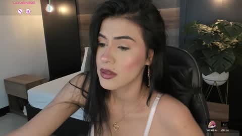 S T E P H A N Y A online show from 03.03.26