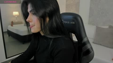 Snapshot of stephanya_ chatting on 06.24.26 S T E P H A N Y A online show from 06.24.26