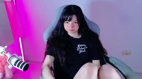 Snapshot of stephybrown chatting on 06.03.26 stephy online show from 06.03.26
