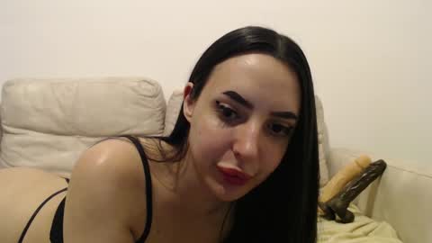 Snapshot of stepmommy19 chatting on 03.11.25 StepMommy19 online show from 03.11.25