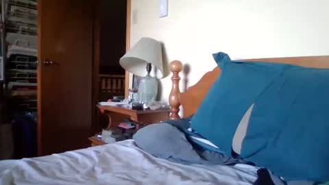 Ian23602 online show from 10.16.25