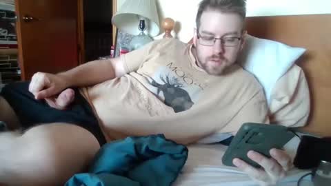 Snapshot of sterben13v chatting on 05.28.26 Ian23602 online show from 05.28.26
