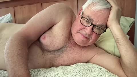 Snapshot of steve988279 chatting on 02.15.25 Steve online show from 02.15.25