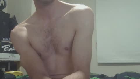 Snapshot of steveaussie chatting on 10.18.25 Australian420 online show from 10.18.25