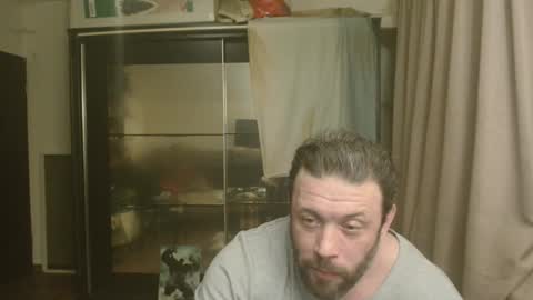 Snapshot of stevebulkzor chatting on 04.21.26 Steve Oakenshield son of John son of Vasyl online show from 04.21.26