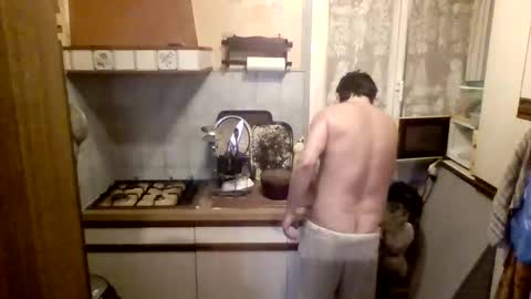 Snapshot of stevefromfrance chatting on 12.21.24 stevefromfrance online show from 12.21.24