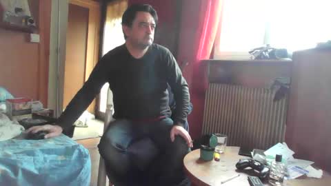 Snapshot of stevefromfrance chatting on 12.30.24 stevefromfrance online show from 12.30.24