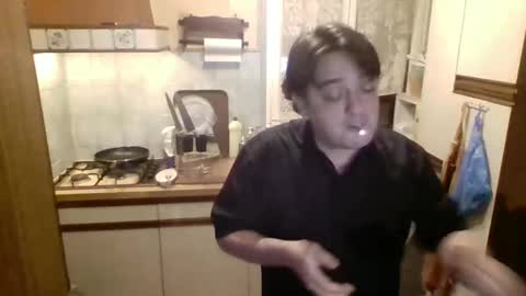 Snapshot of stevefromfrance chatting on 01.04.25 stevefromfrance online show from 01.04.25