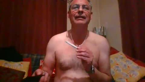 Snapshot of stevejm3740 chatting on 04.12.26 stevejm3740 online show from 04.12.26