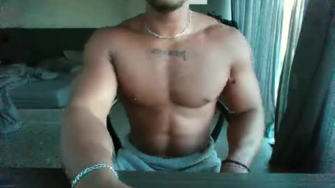 Snapshot of stevenbr359 chatting on 11.10.25 stevenbr359 online show from 11.10.25