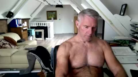 Snapshot of stevetwo chatting on 05.04.26 stevetwo online show from 05.04.26