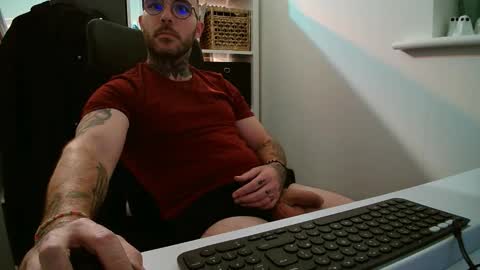 Snapshot of stevie_rae chatting on 10.27.25 stevie_rae online show from 10.27.25