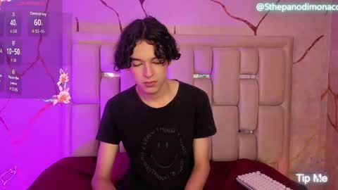 Snapshot of sthepanodimonaco chatting on 05.08.26 Sthepano online show from 05.08.26