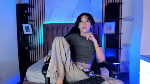 Snapshot of sthepanodimonaco chatting on 06.12.26 Sthepano online show from 06.12.26
