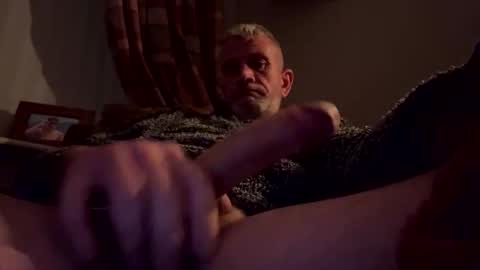 Snapshot of stilts22 chatting on 10.06.25 Stilts online show from 10.06.25