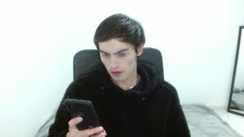 Snapshot of stiv_grant chatting on 01.05.26 stiv_grant online show from 01.05.26