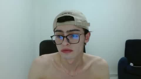 Snapshot of stiv_grant chatting on 02.26.26 stiv_grant online show from 02.26.26