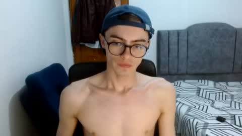 Snapshot of stiv_grant chatting on 07.22.26 stiv_grant online show from 07.22.26