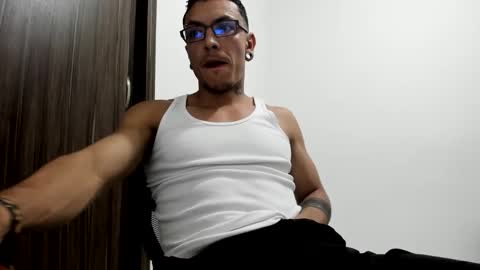 Snapshot of stiven_trainer chatting on 03.13.26 stiven_trainer online show from 03.13.26